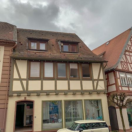 Apartment Am Historischen Rathaus Michelstadt Esterno foto