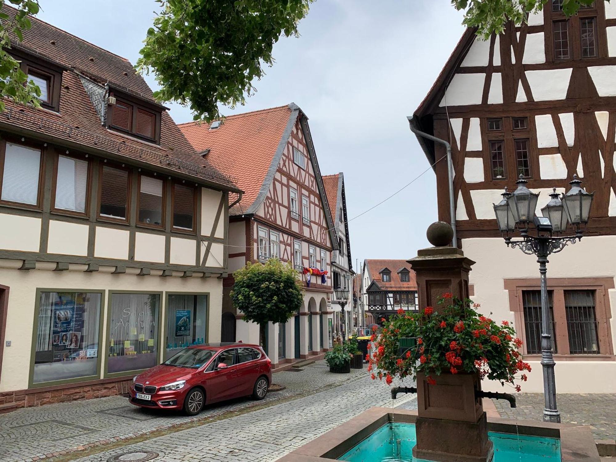 Apartment Am Historischen Rathaus Michelstadt Esterno foto