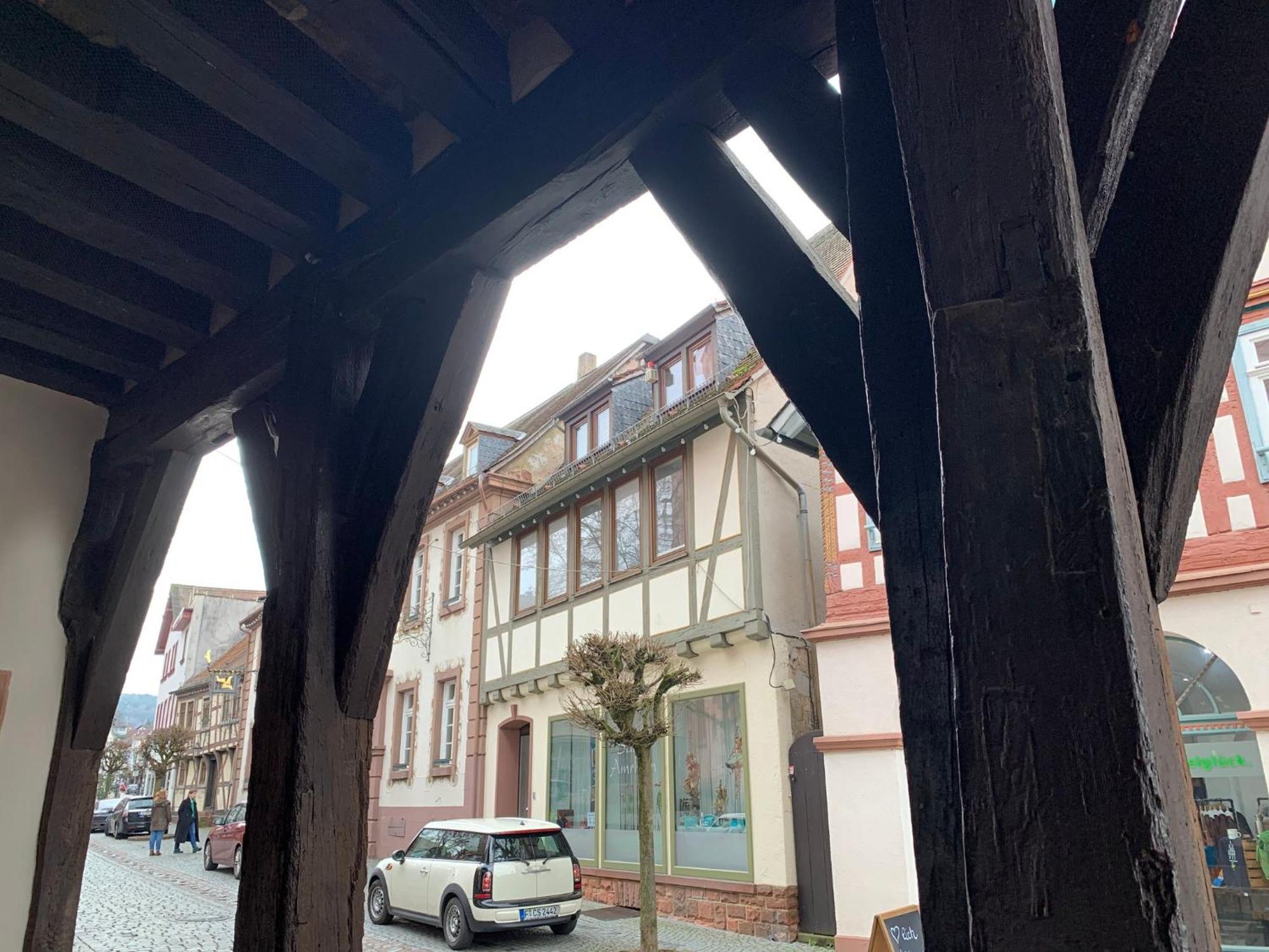 Apartment Am Historischen Rathaus Michelstadt Esterno foto