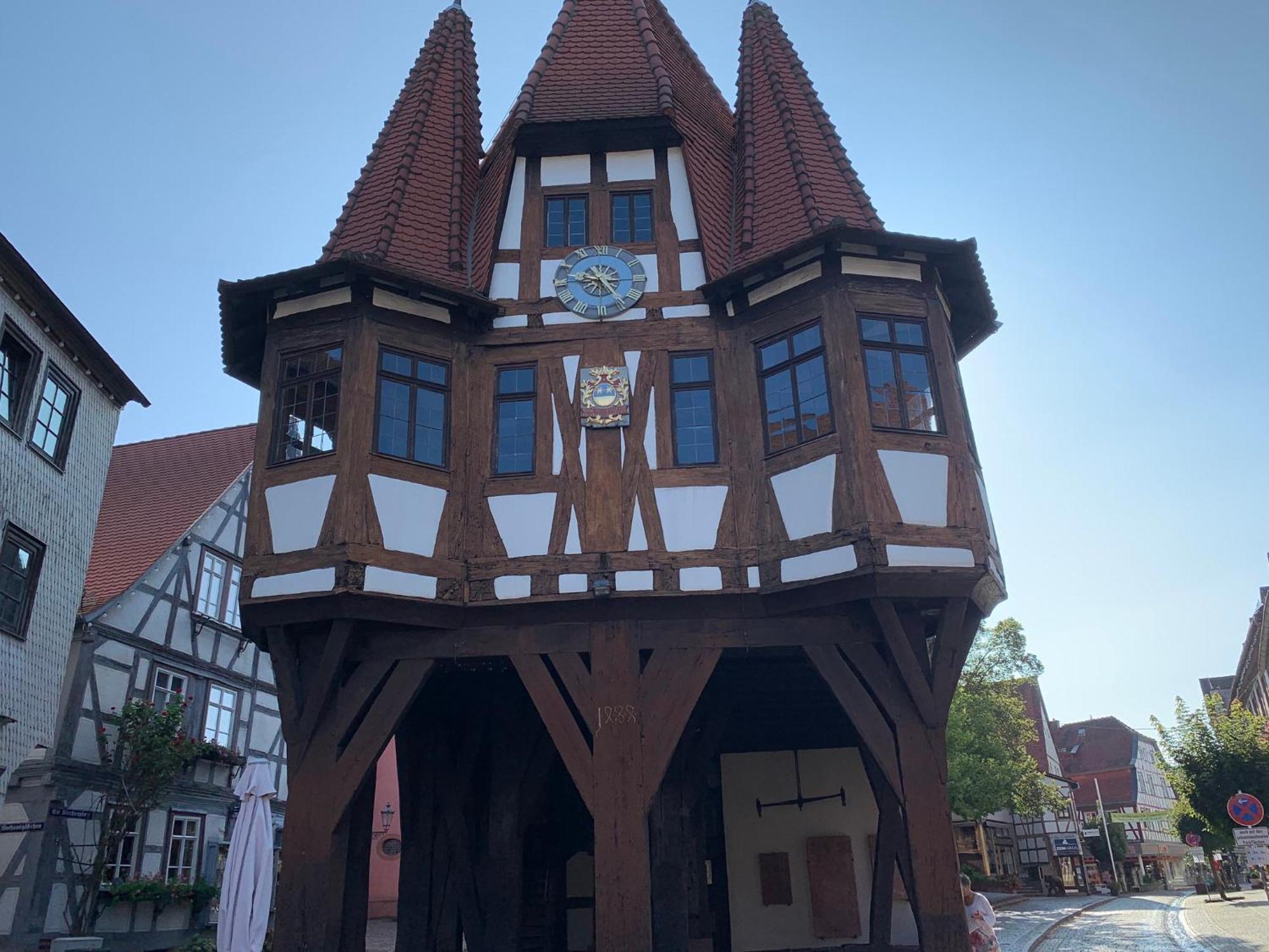 Apartment Am Historischen Rathaus Michelstadt Esterno foto