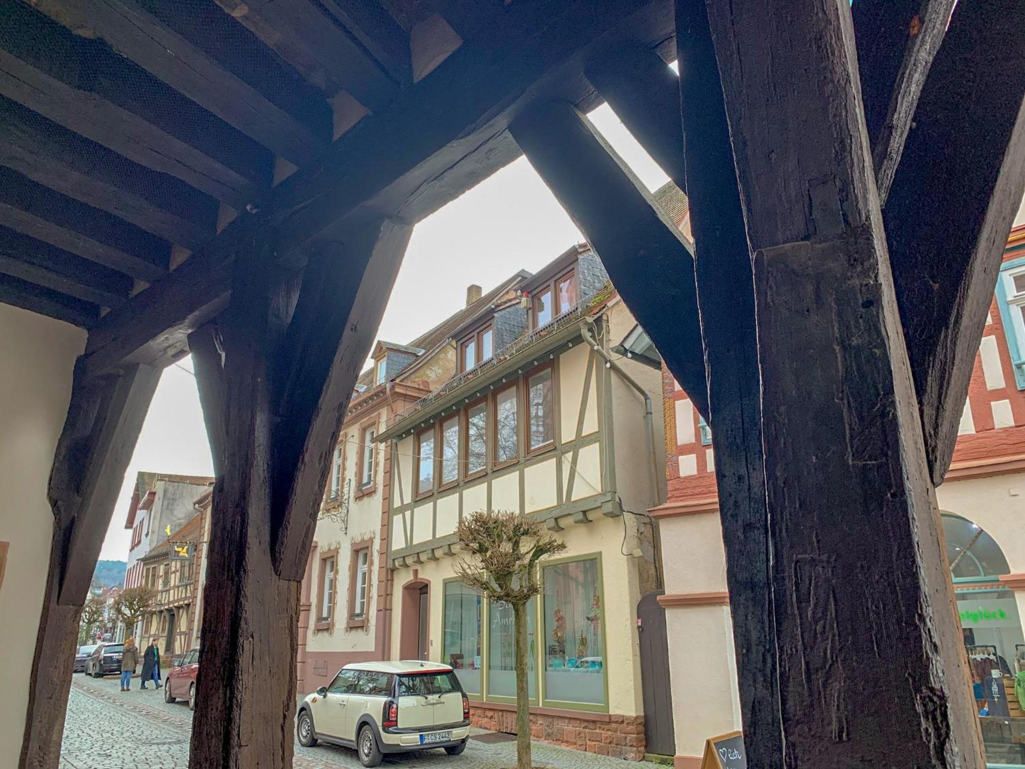 Apartment Am Historischen Rathaus Michelstadt Esterno foto